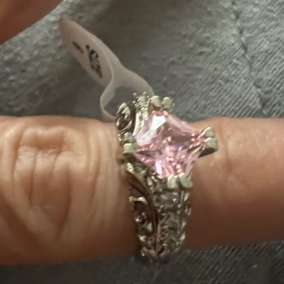 New Jackpot candles silver tone ring with pink center stone in size 6 - Picture 2 of 3